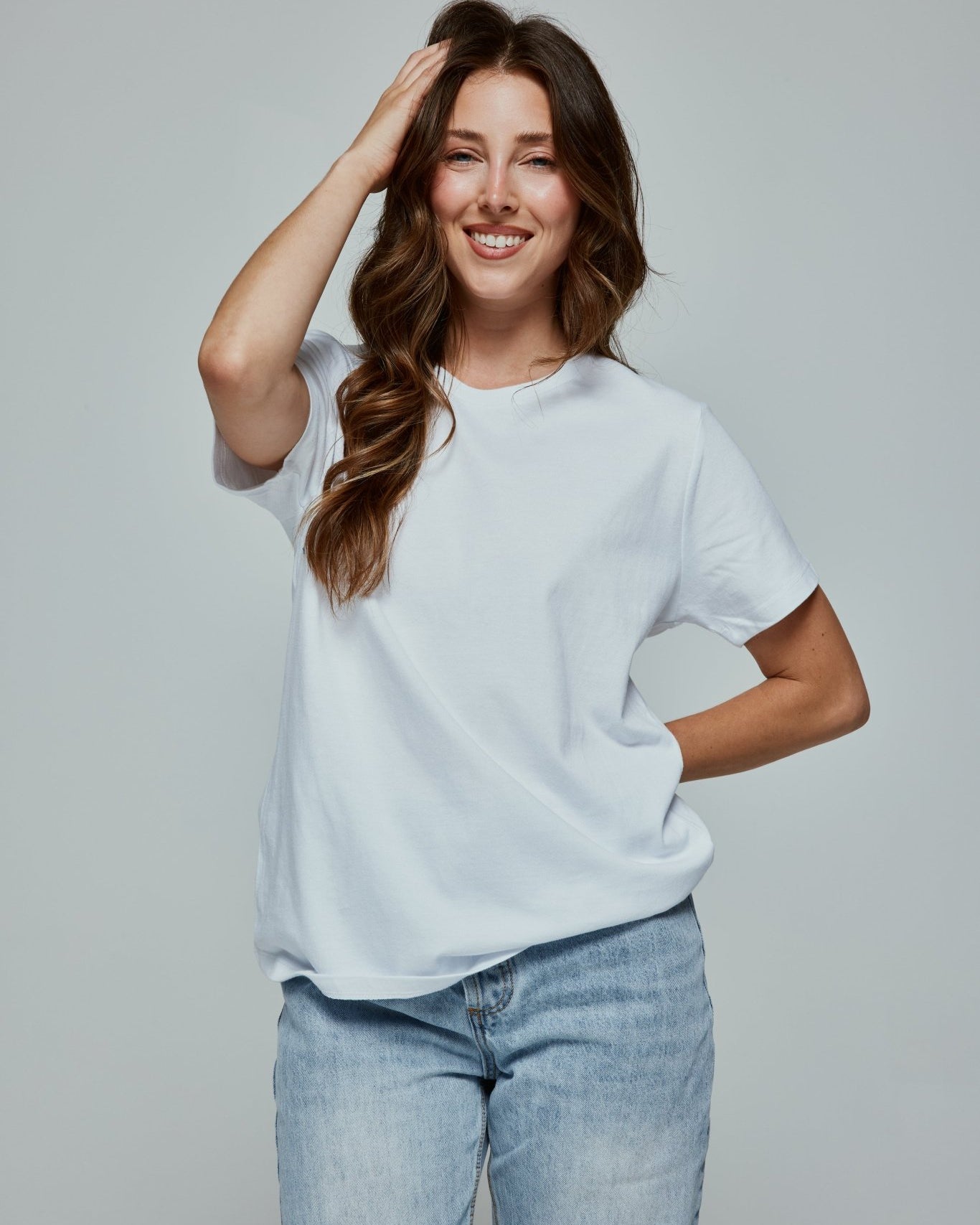 Everyday Short Sleeve Basic Tee in White 1