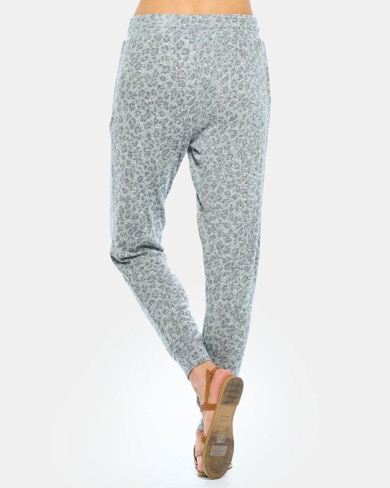 Women's Cropped Brushed Printed Lounge Jogger - spiritjersey.com